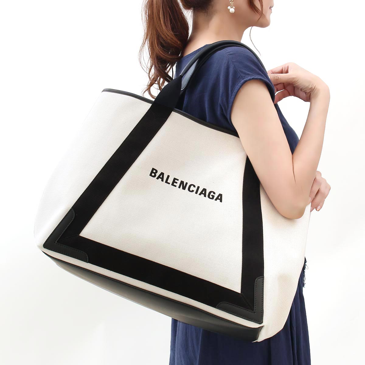 BALENCIAGA（バレンシアガ）　トートバッグギャランティカード保存袋